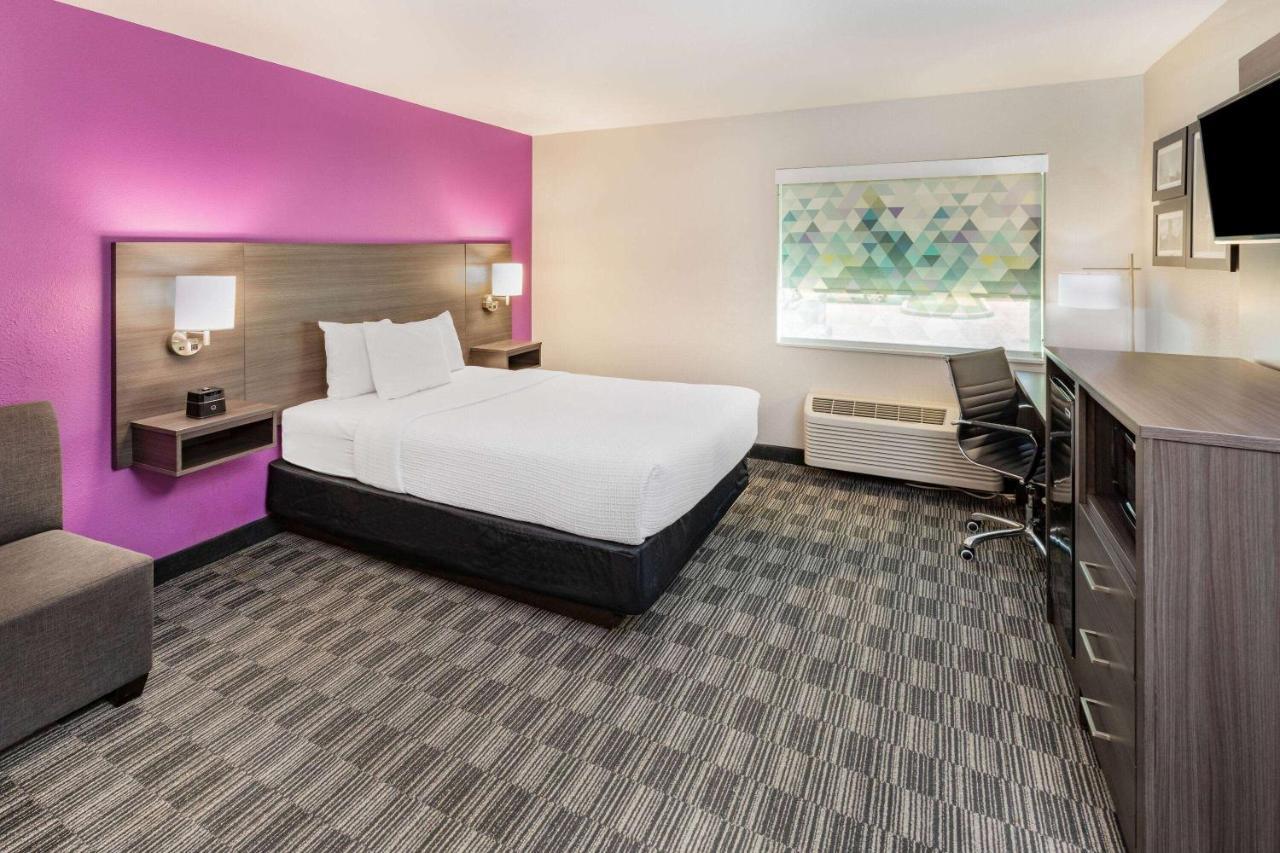 La Quinta By Wyndham Houston Southwest Hotell Exteriör bild