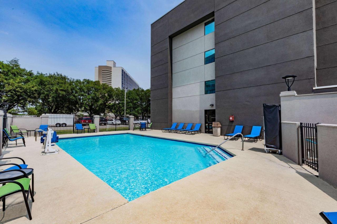 La Quinta By Wyndham Houston Southwest Hotell Exteriör bild