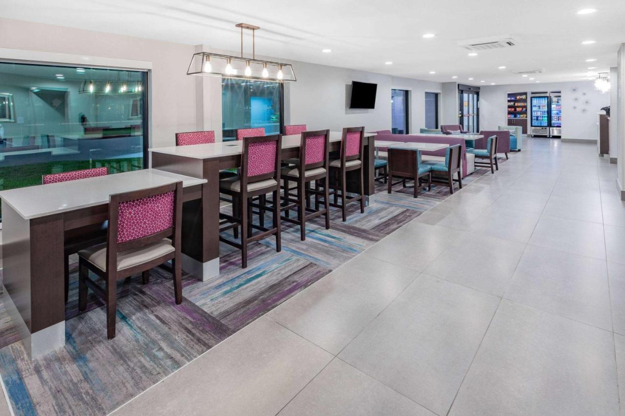 La Quinta By Wyndham Houston Southwest Hotell Exteriör bild