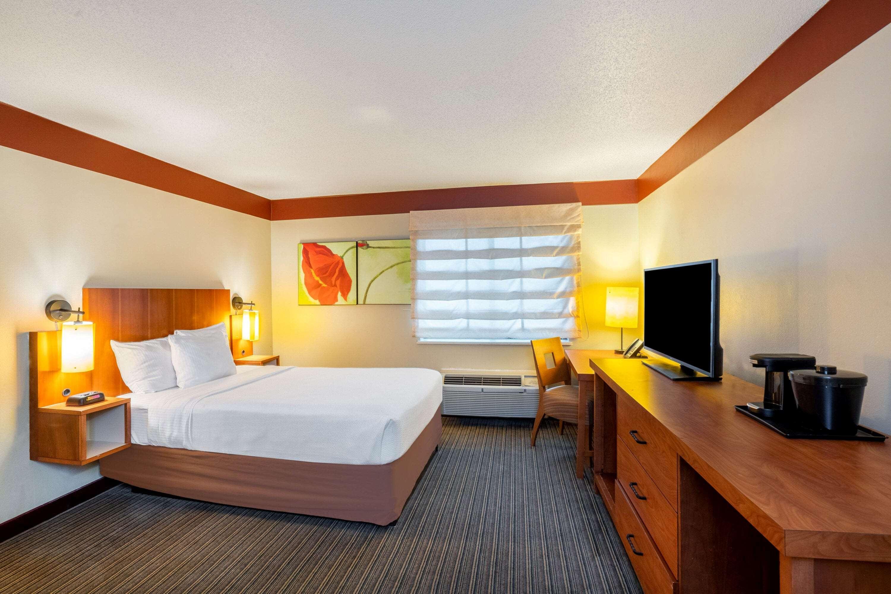 La Quinta By Wyndham Houston Southwest Hotell Exteriör bild
