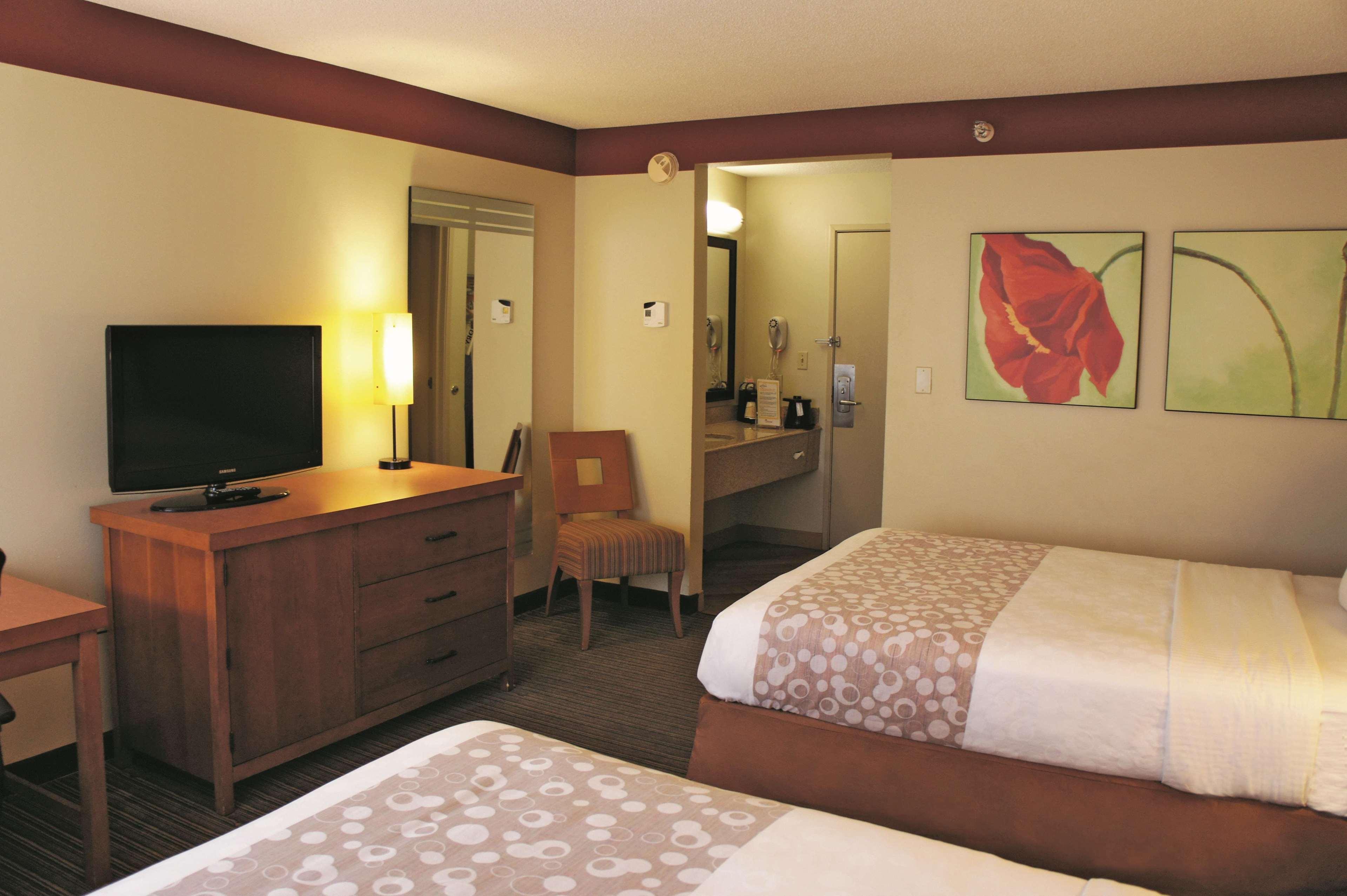 La Quinta By Wyndham Houston Southwest Hotell Exteriör bild