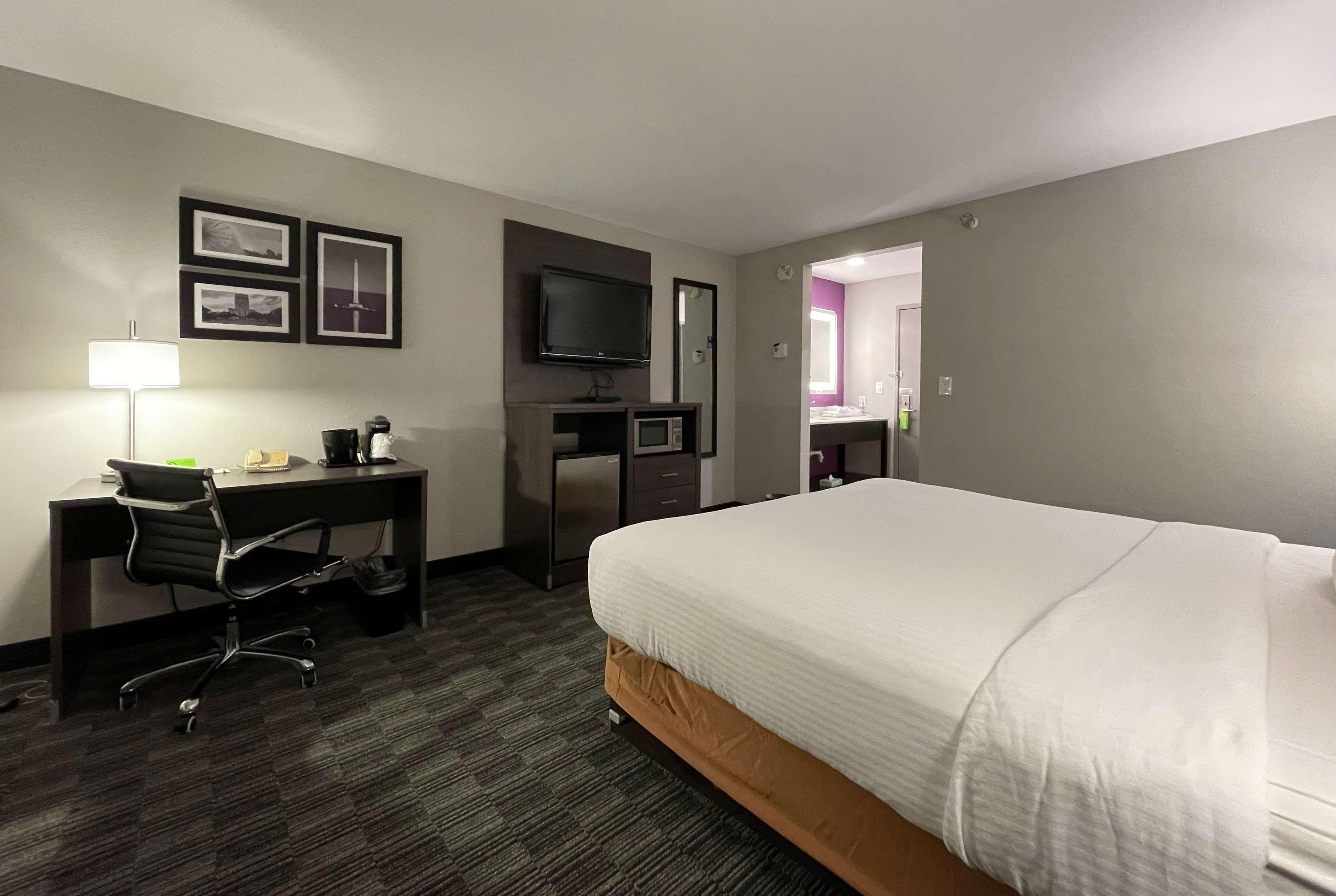 La Quinta By Wyndham Houston Southwest Hotell Exteriör bild