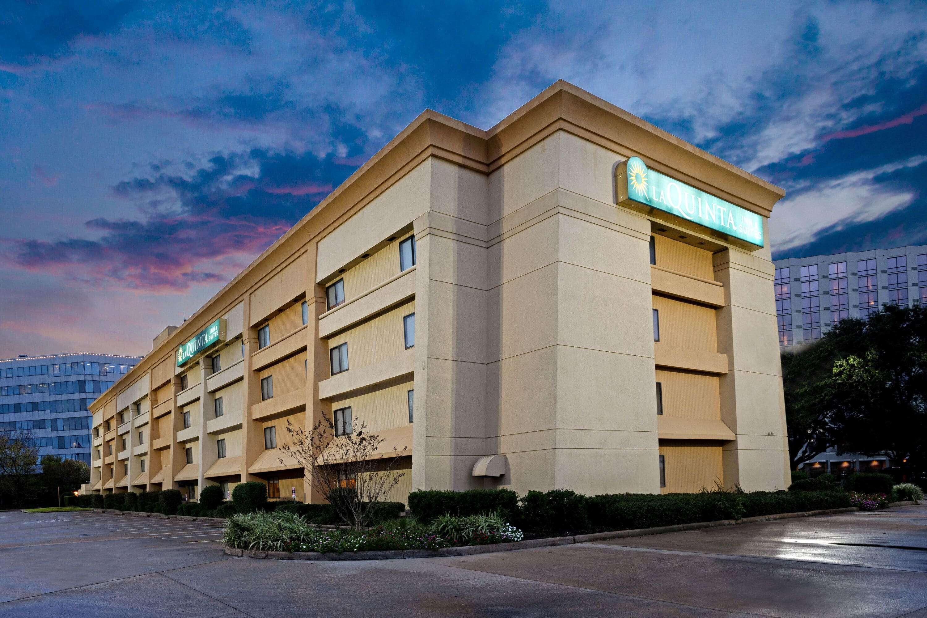 La Quinta By Wyndham Houston Southwest Hotell Exteriör bild