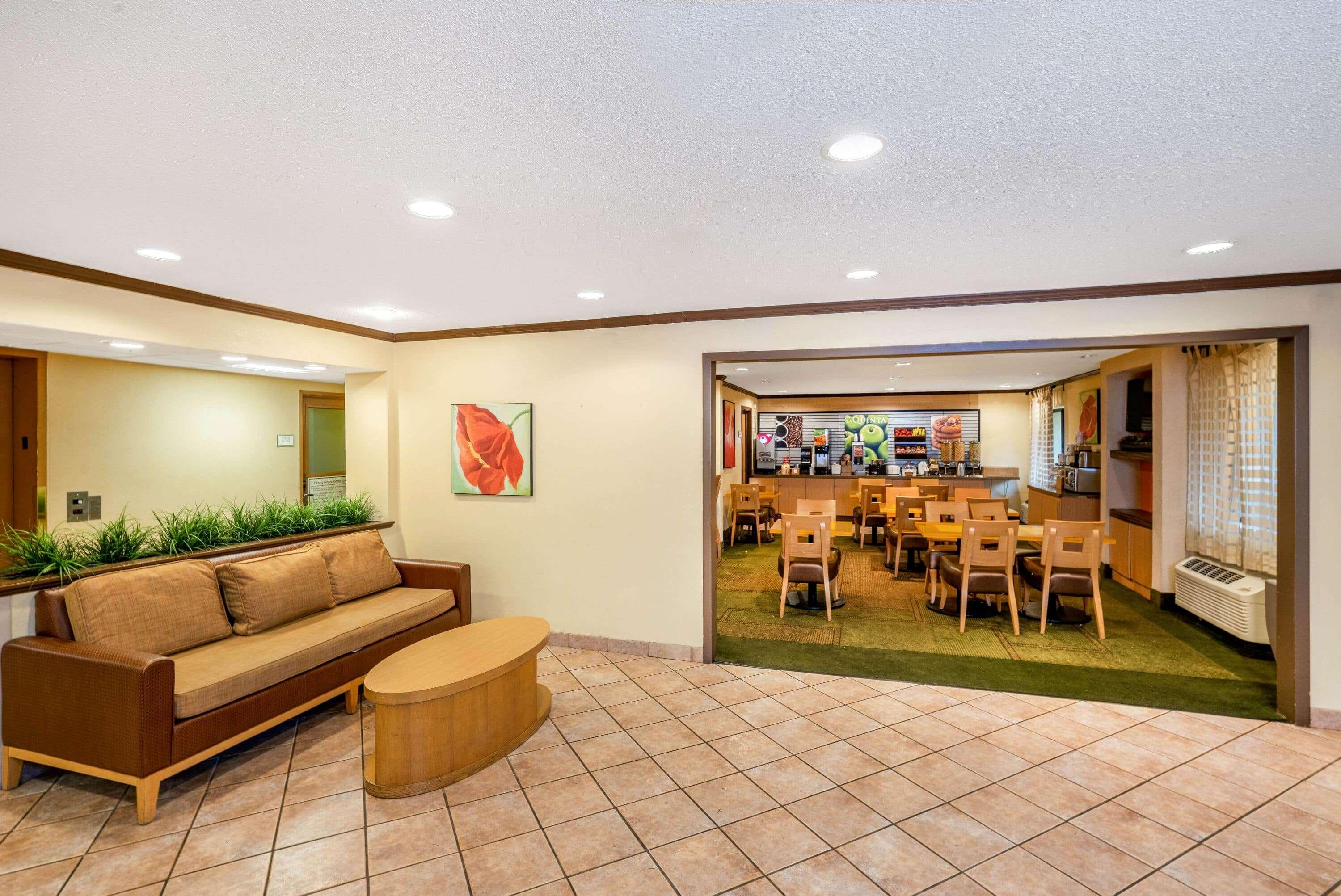 La Quinta By Wyndham Houston Southwest Hotell Exteriör bild